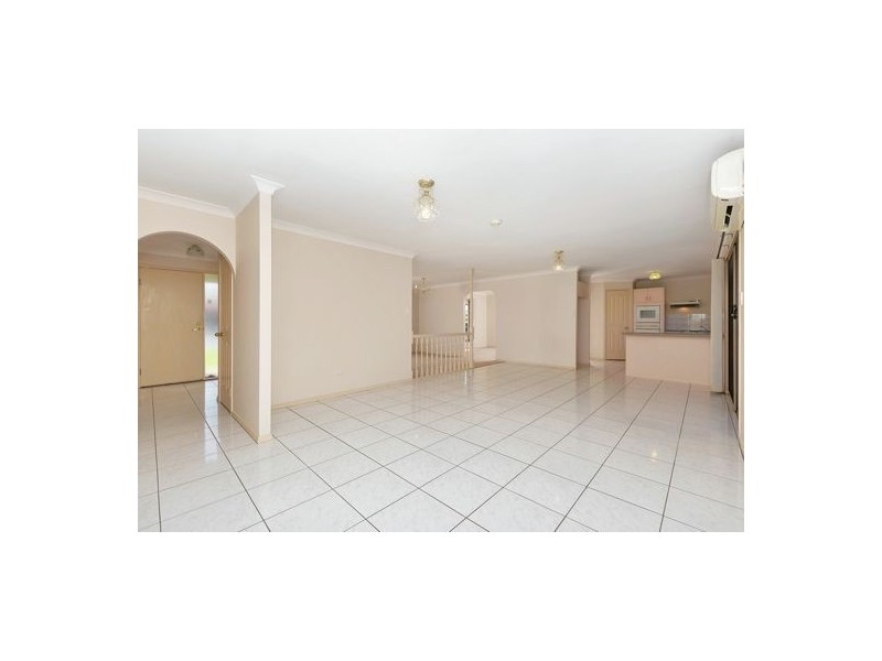 1 Cottonwood Cres, Calamvale QLD 4116