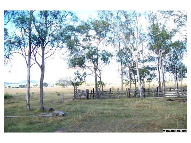 Peak Crossing QLD 4306