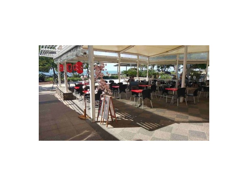 Shop 4, 121 Mooloolaba Esplanade, Mooloolaba QLD 4557