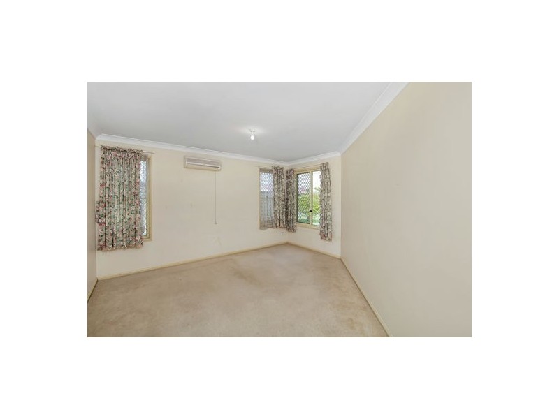 1 Saale Court, Meadowbrook QLD 4131
