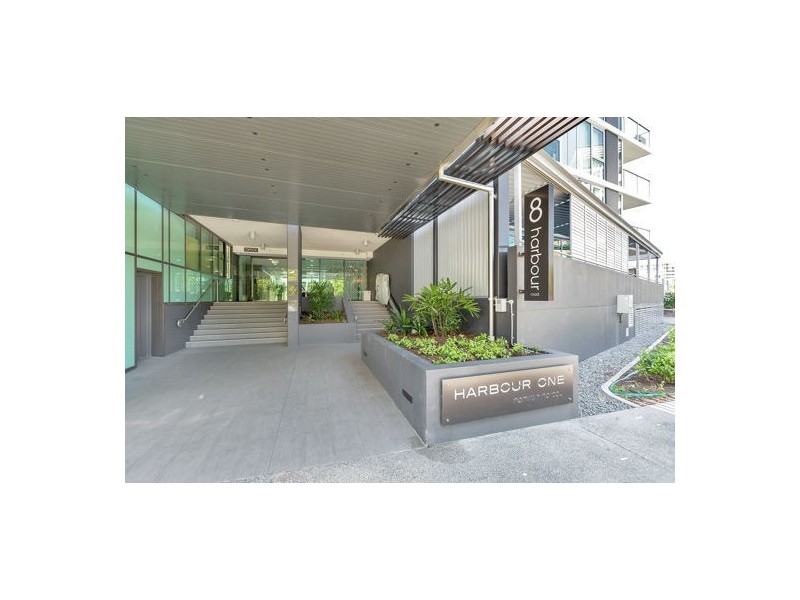 10403/8 Harbour Road, Hamilton QLD 4007