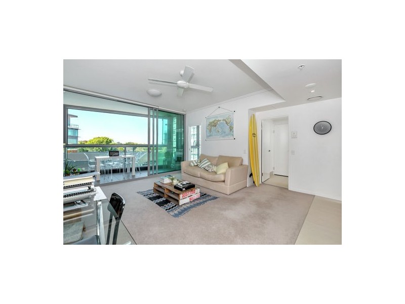 10403/8 Harbour Road, Hamilton QLD 4007