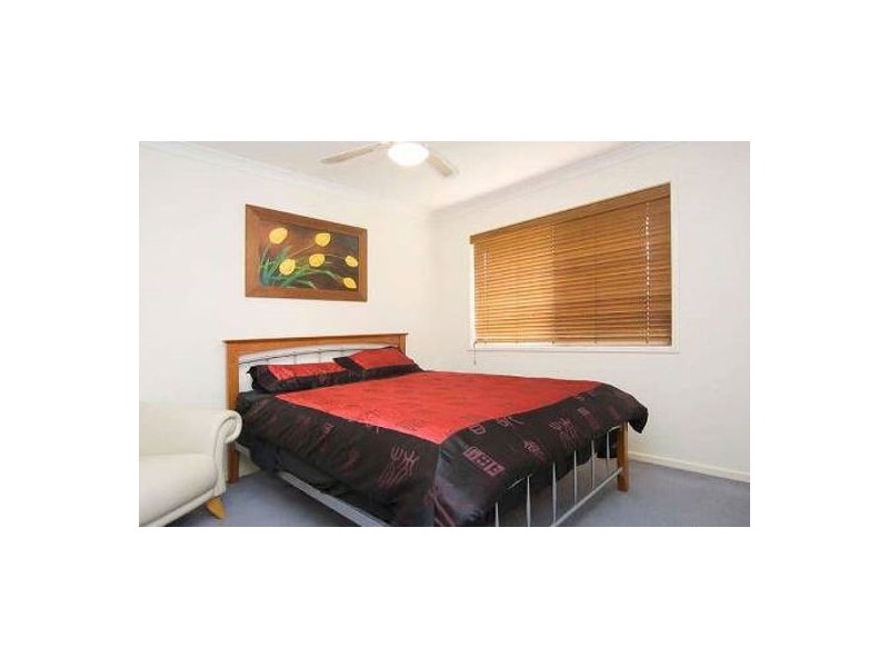 8 Khoo Place, Calamvale QLD 4116