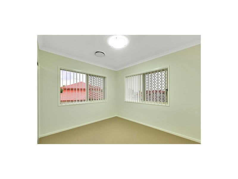 5 Argyle Pl, Parkinson QLD 4115