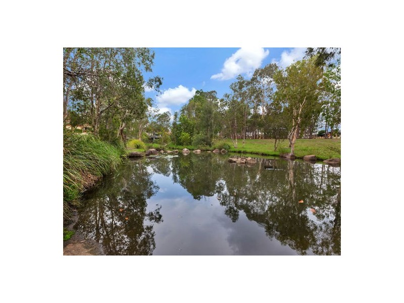 5 Argyle Pl, Parkinson QLD 4115
