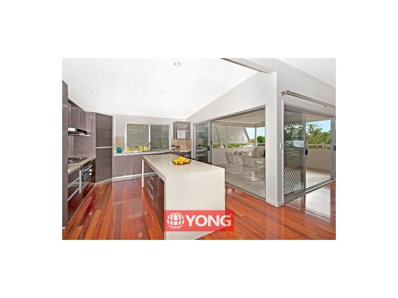 7 Doyle St, Coorparoo QLD 4151