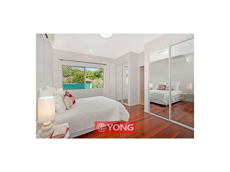 7 Doyle St, Coorparoo QLD 4151