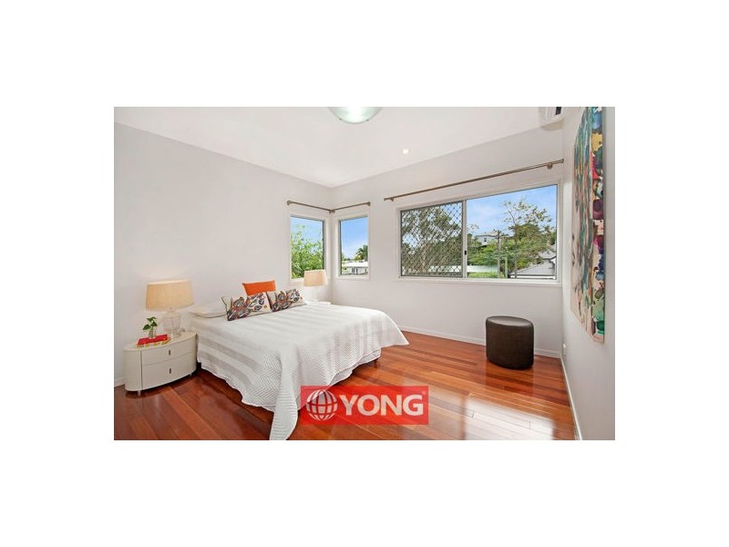 7 Doyle St, Coorparoo QLD 4151