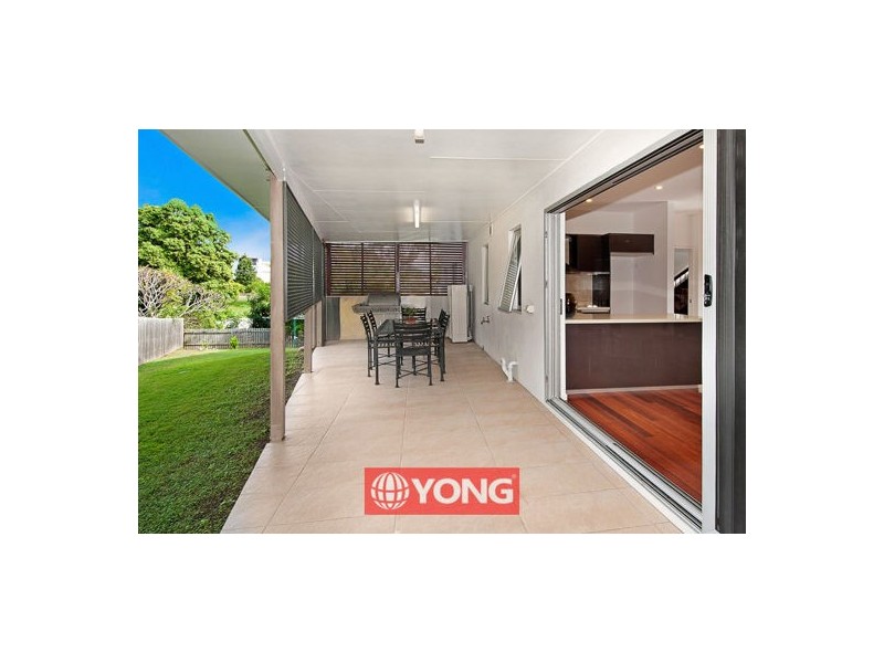 7 Doyle St, Coorparoo QLD 4151