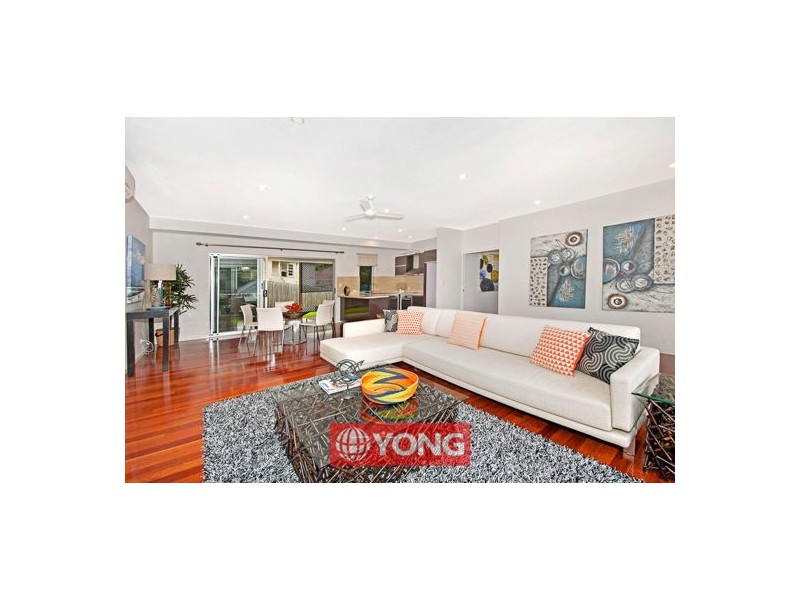 7 Doyle St, Coorparoo QLD 4151