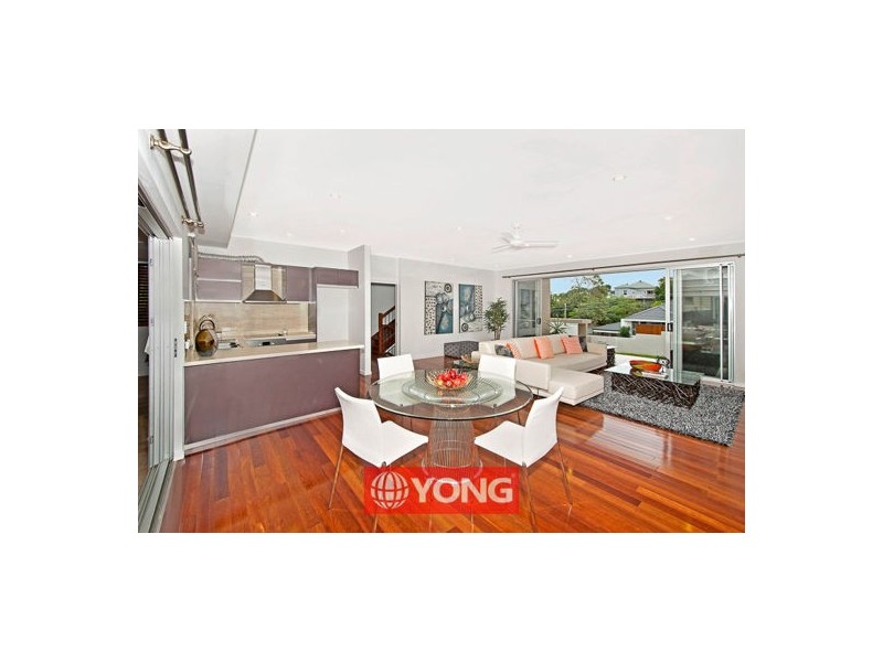 7 Doyle St, Coorparoo QLD 4151