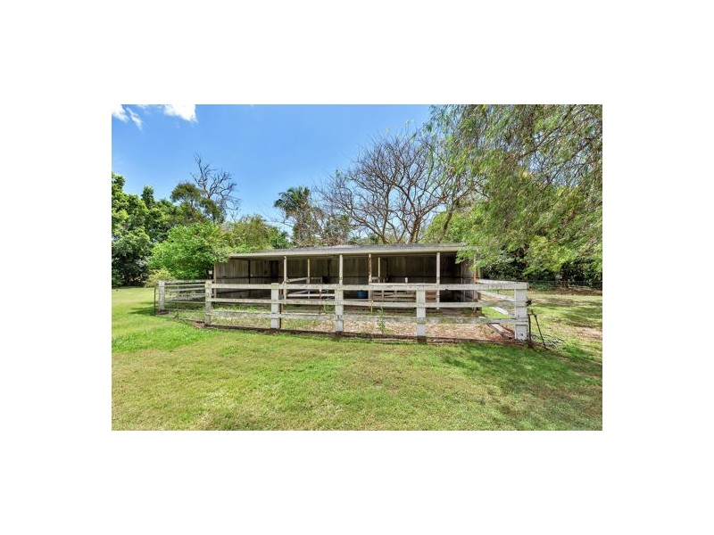 294 Green Camp Road, Wakerley QLD 4154