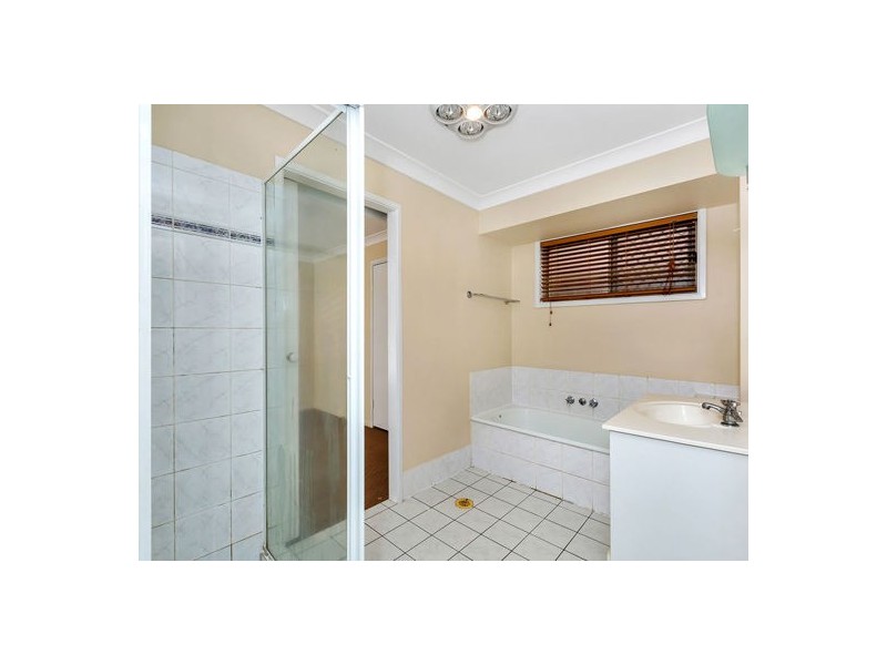 29 Packett Cres, Loganlea QLD 4131
