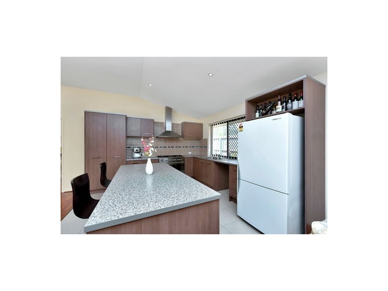 48 Larapinta Circuit, Calamvale QLD 4116