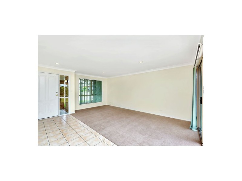 4 Borage Place, Calamvale QLD 4116