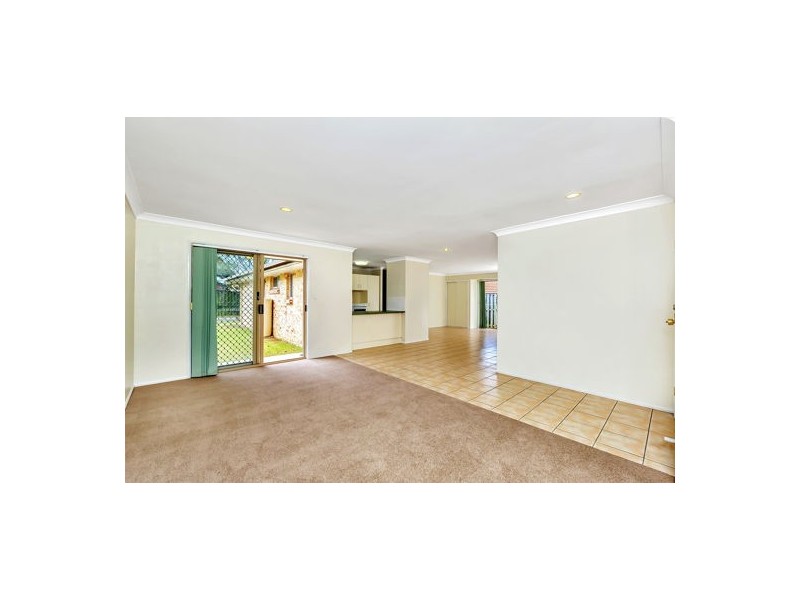 4 Borage Place, Calamvale QLD 4116
