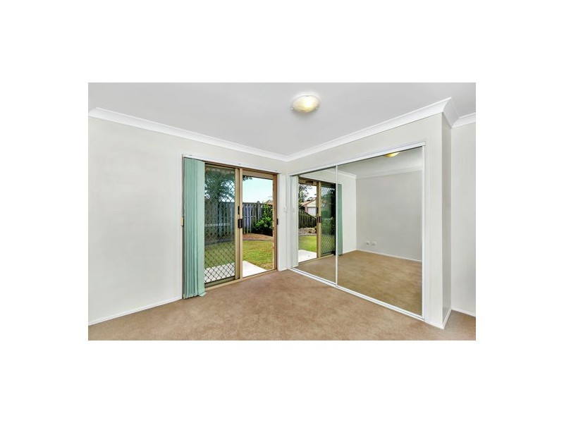 4 Borage Place, Calamvale QLD 4116