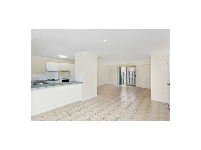 4 Borage Place, Calamvale QLD 4116