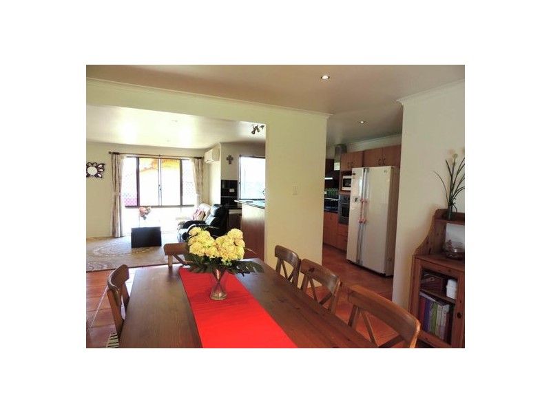 7 Southmore Street, Daisy Hill QLD 4127