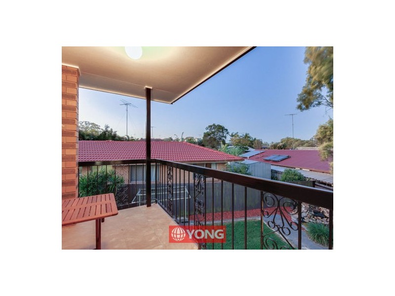 21 Freesia St, Macgregor QLD 4109