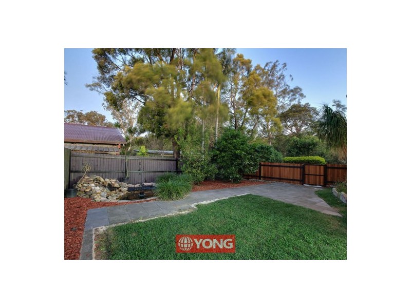 21 Freesia St, Macgregor QLD 4109