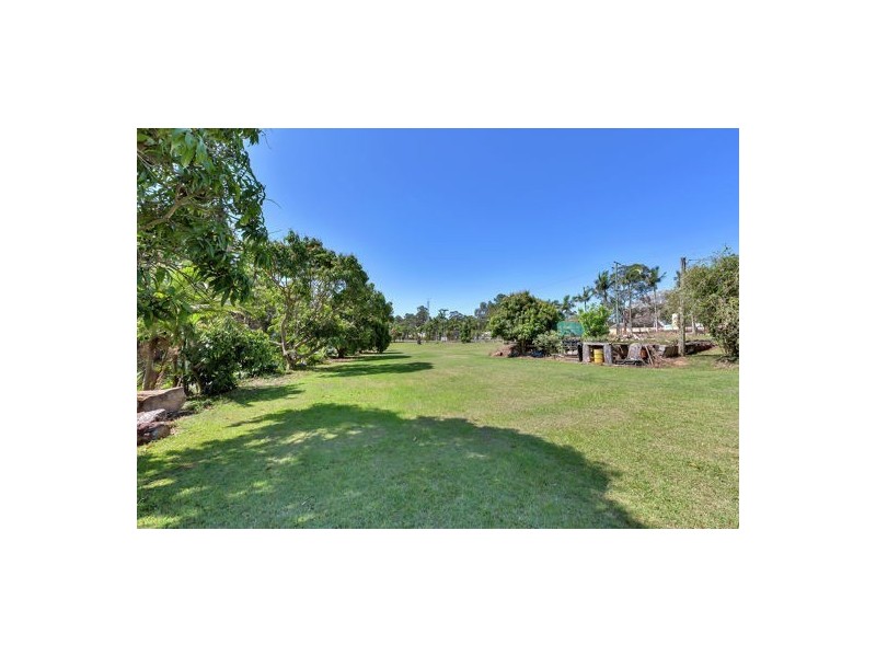 271 Grieve Rd, Rochedale QLD 4123