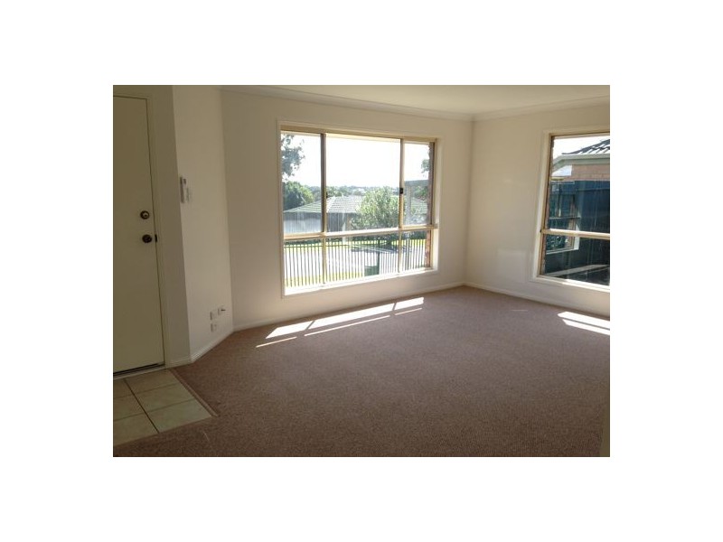 5 Robinson Cres, Runcorn QLD 4113