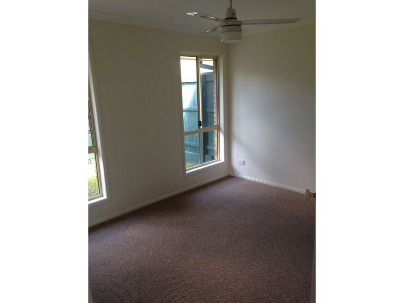 5 Robinson Cres, Runcorn QLD 4113