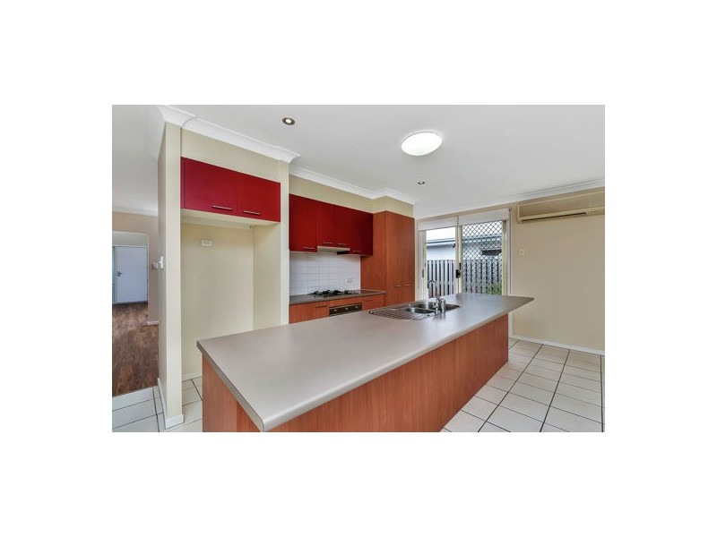 6 Nalbaugh Lane, Parkinson QLD 4115