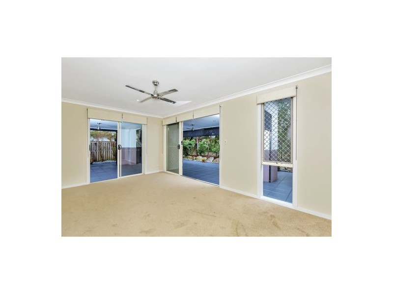 6 Nalbaugh Lane, Parkinson QLD 4115