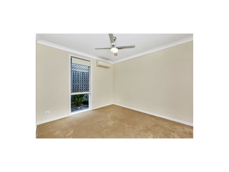 6 Nalbaugh Lane, Parkinson QLD 4115
