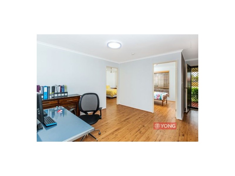 37 Glenfield  St, Parkinson QLD 4115