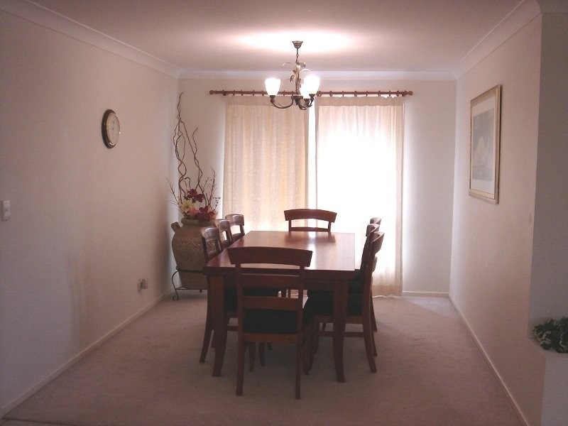 Stretton QLD 4116