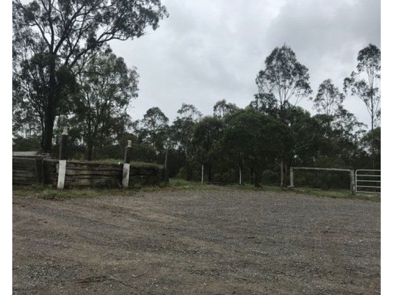 114 Binnies Rd, Ripley QLD 4306