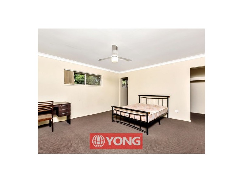 26 Springfield St, Macgregor QLD 4109