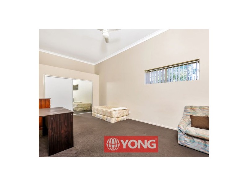 26 Springfield St, Macgregor QLD 4109