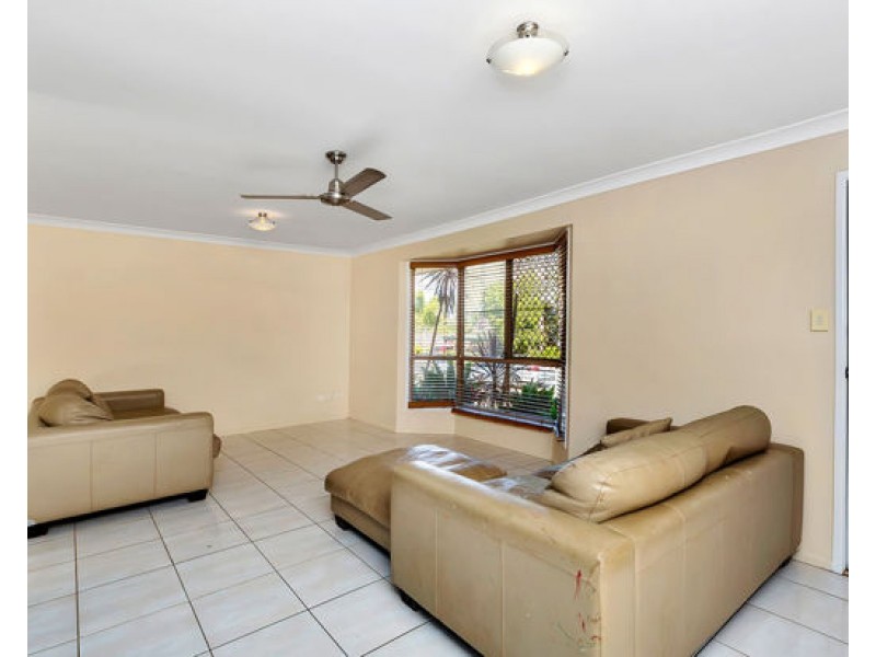 29 Packett Cres, Loganlea QLD 4131