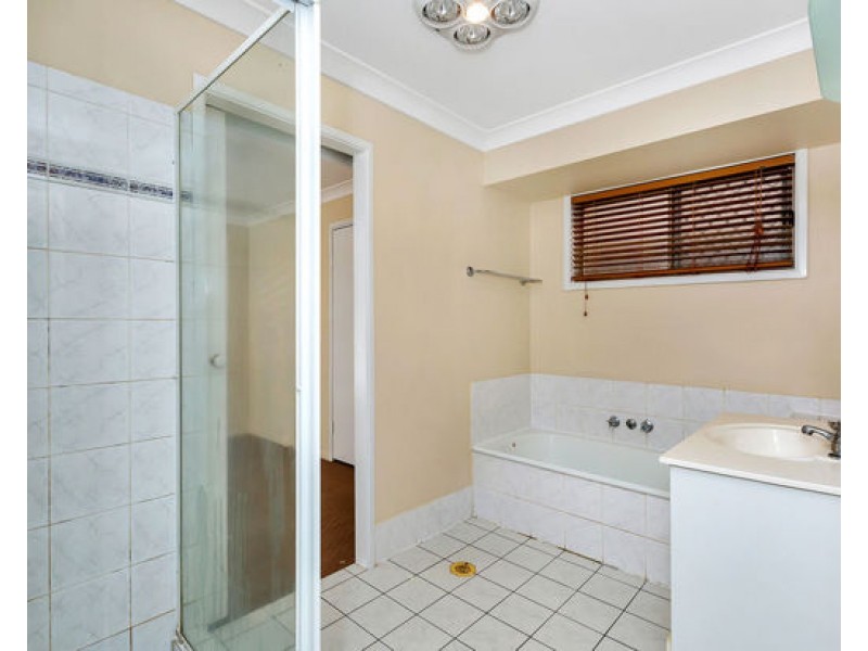 29 Packett Cres, Loganlea QLD 4131