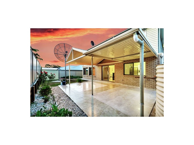 5 William Close, Doolandella QLD 4077