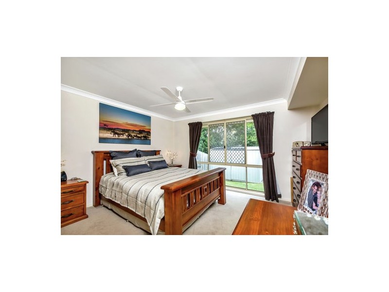 9 Pinedale Cr, Parkinson QLD 4115