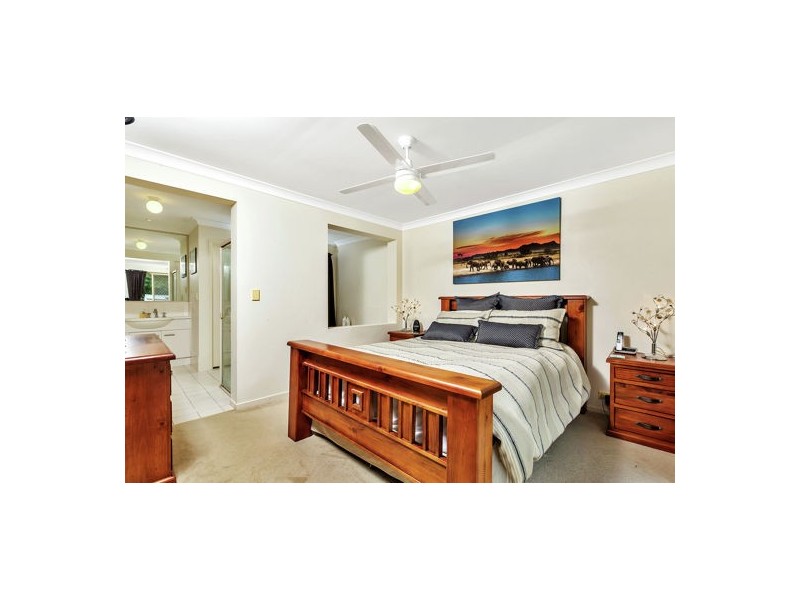 9 Pinedale Cr, Parkinson QLD 4115