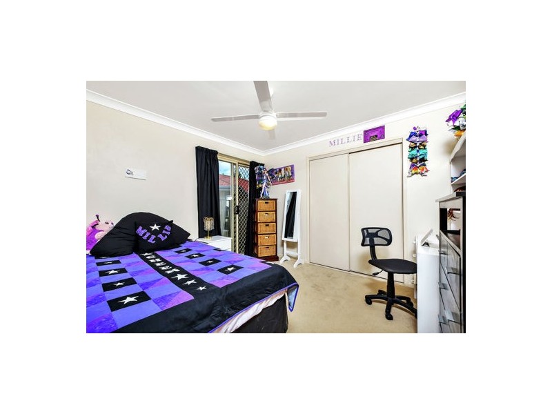 9 Pinedale Cr, Parkinson QLD 4115