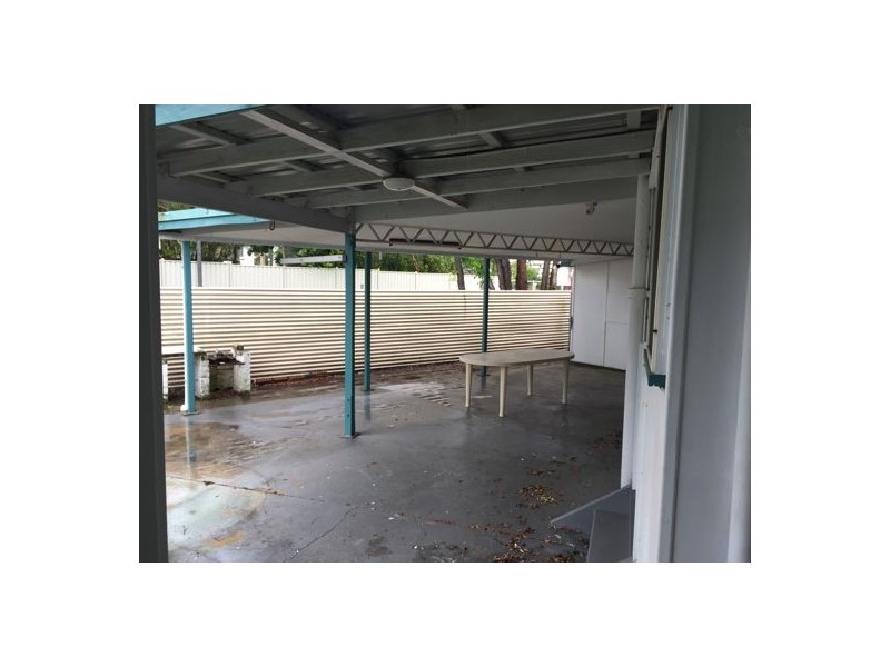 3 Dixon Rd, Sunnybank QLD 4109