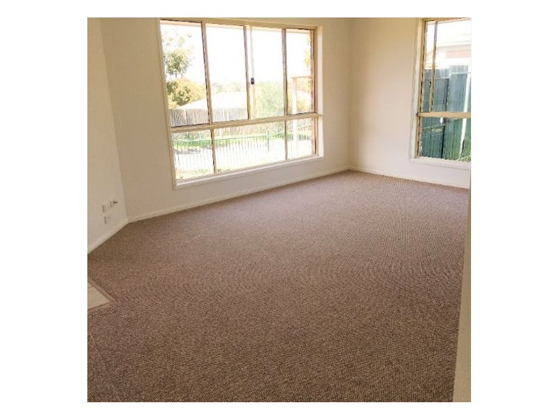 5 Robinson Crescent, Runcorn QLD 4113