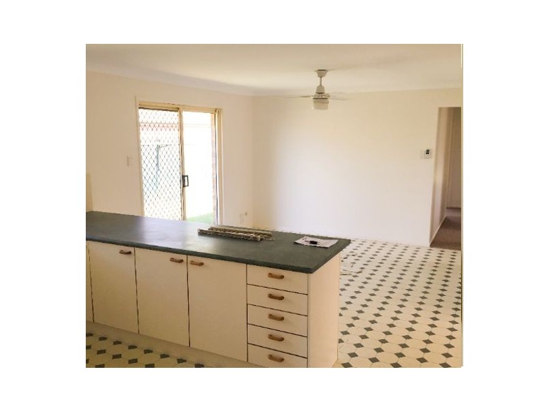 5 Robinson Crescent, Runcorn QLD 4113