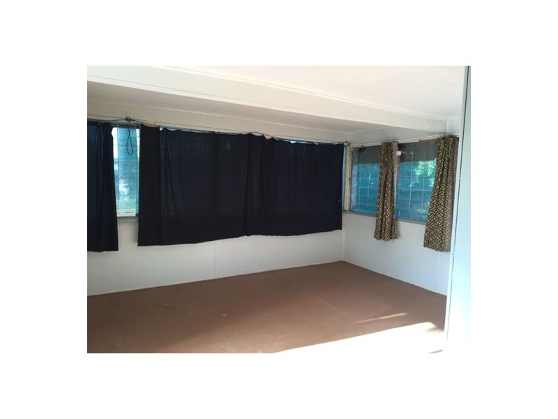 15 Ewinga Street, Kingston QLD 4114