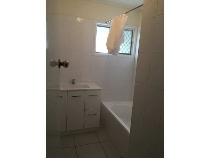 15 Ewinga Street, Kingston QLD 4114