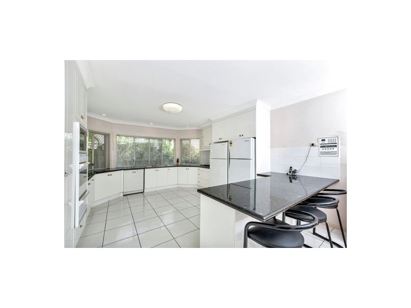 28 Hanrahan Street, Robertson QLD 4109