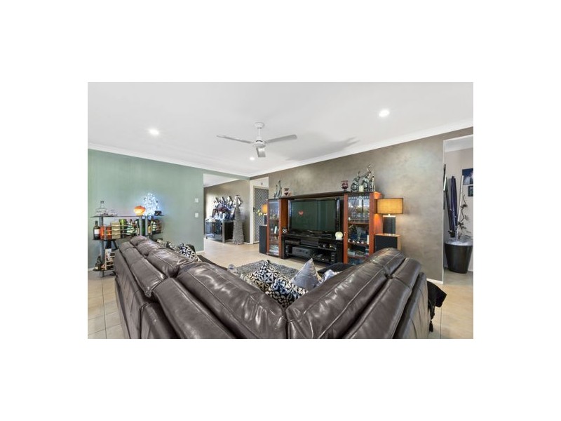 6 Cedarwood Street, Berrinba QLD 4117