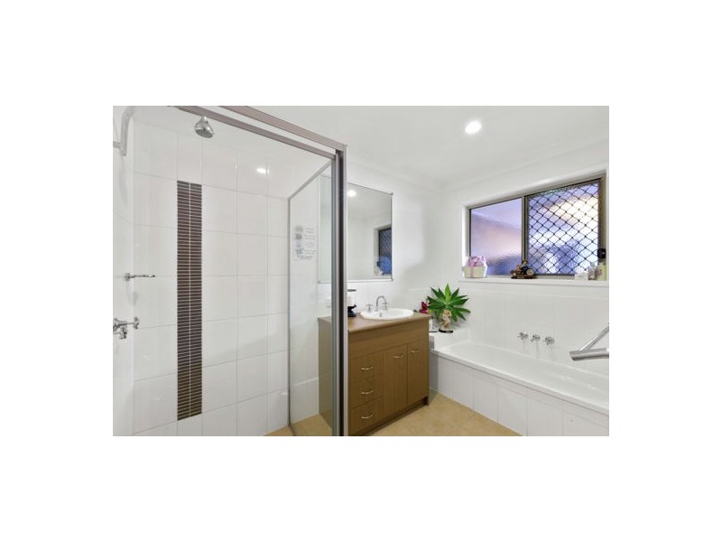 6 Cedarwood Street, Berrinba QLD 4117